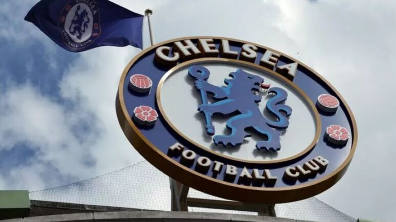 Chelsea lower asking price for Belgium striker