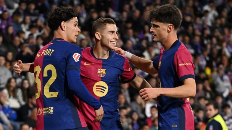 Barcelona Considers Selling Defender Due to Hansi Flick's Stance