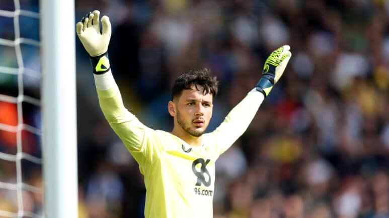 Manchester City to renew contract with Burnley goalkeeper